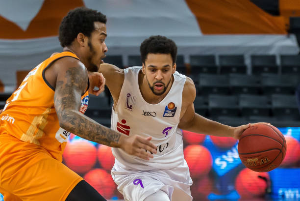 进一名具有 进一名具有