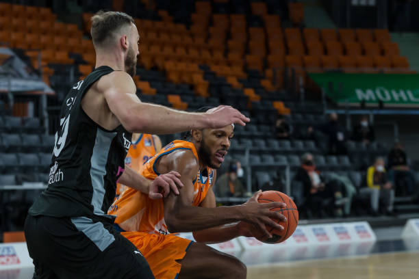 赛总会因 赛总会因